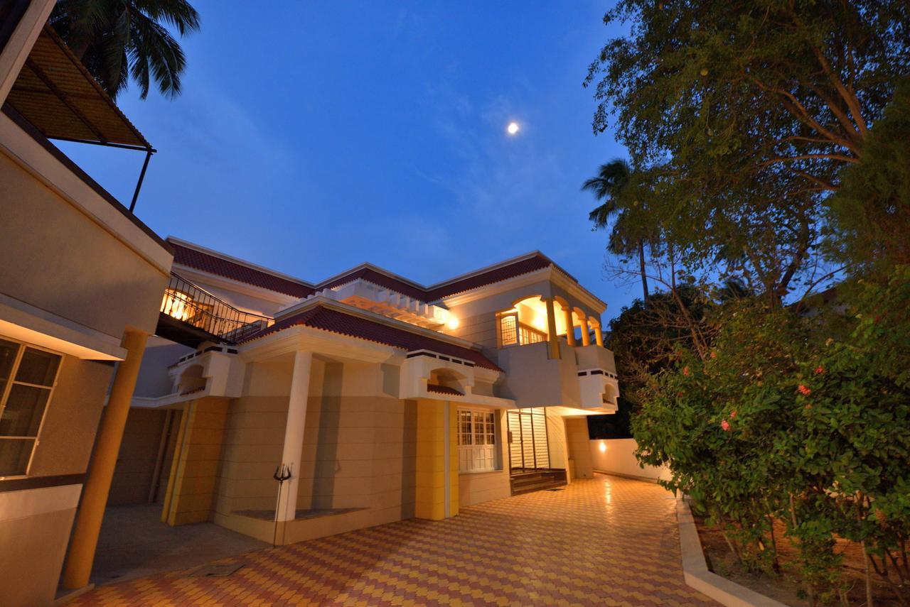 Sri Ranga Krupa Hotel Tiruchirappalli ภายนอก รูปภาพ