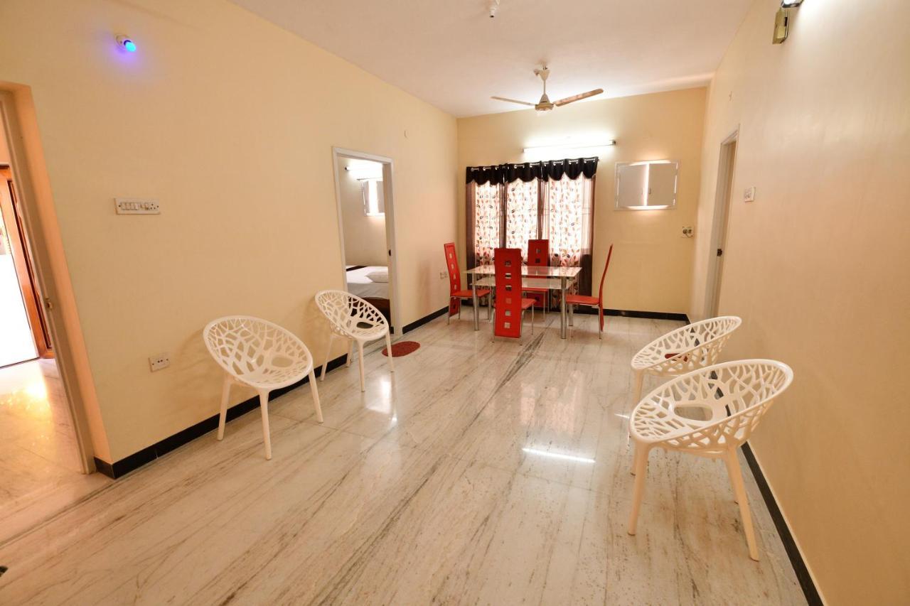 Sri Ranga Krupa Hotel Tiruchirappalli ภายนอก รูปภาพ