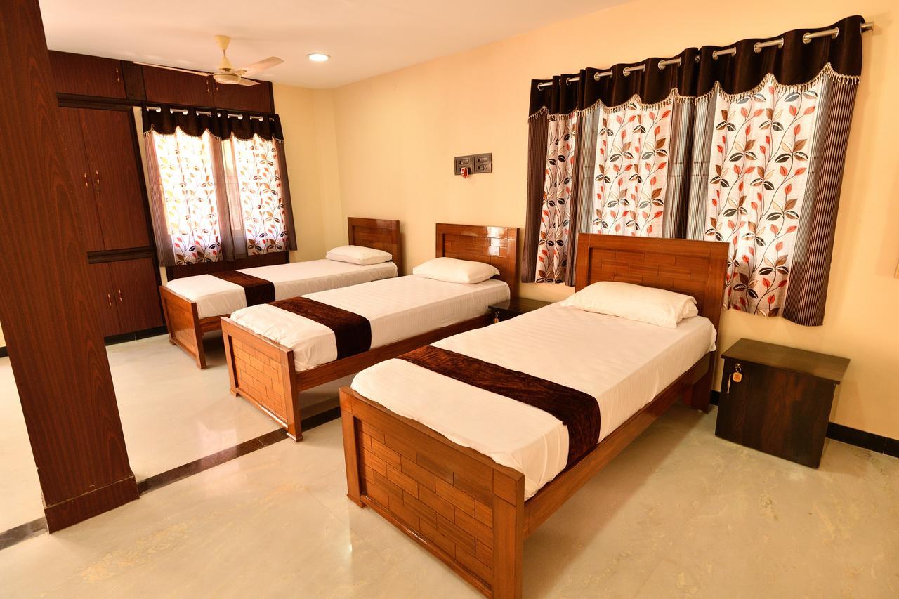 Sri Ranga Krupa Hotel Tiruchirappalli ภายนอก รูปภาพ
